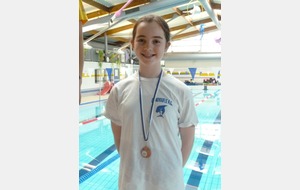 Blandine (benjamine) médaille de bronze au 200m brasse